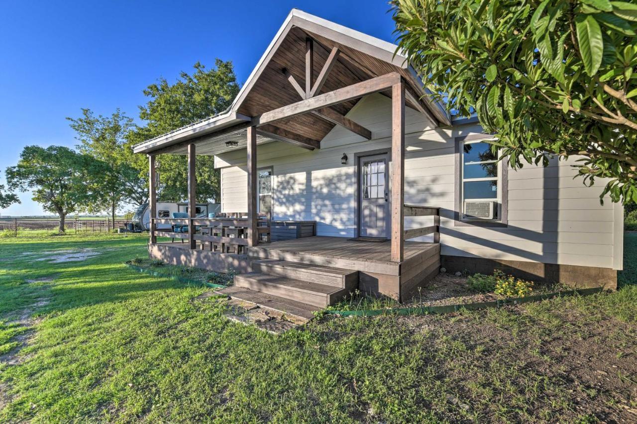 House On Cattle Farm Central To Temple And Waco Lorena Экстерьер фото