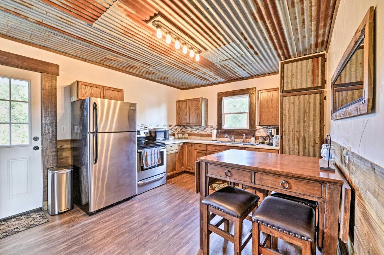 House On Cattle Farm Central To Temple And Waco Lorena Экстерьер фото